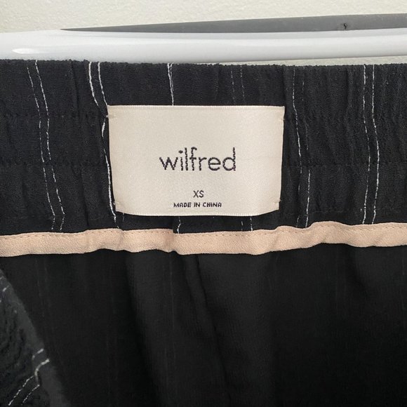wilfred trouser pinstriped shorts - Picture 5 of 5